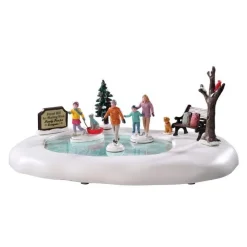 Lemax Family Skating Day B/O 4.5V Cod. 04715