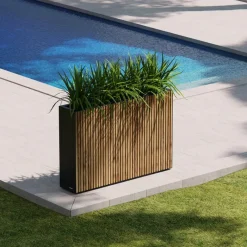 Herstera Fioriera Alta DECO PLANTER DIVIDER 25 in Metallo colore Nero e Legno 100x25x80 cm