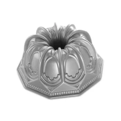 Nordic Ware Stampo Vaulted Cathedral